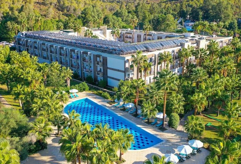 Green Bay Resort & Spa