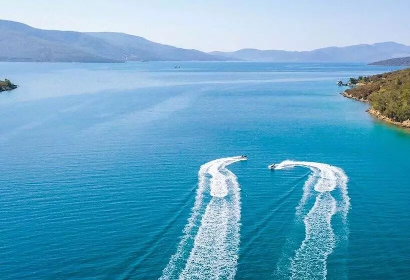 Green Bay Resort & Spa