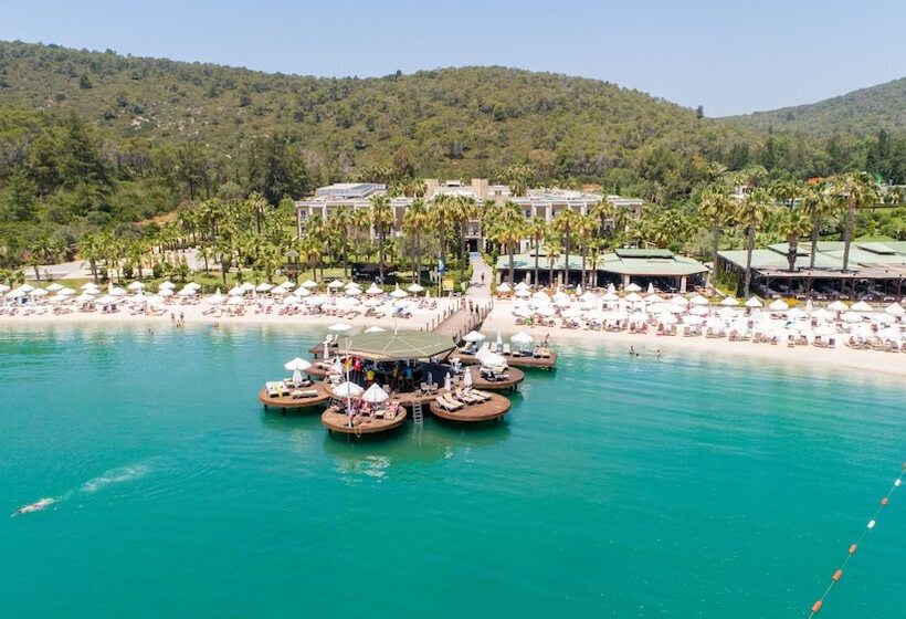 Green Bay Resort & Spa