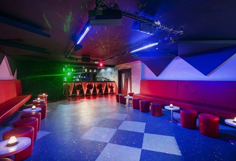 Green Bay Resort & Spa