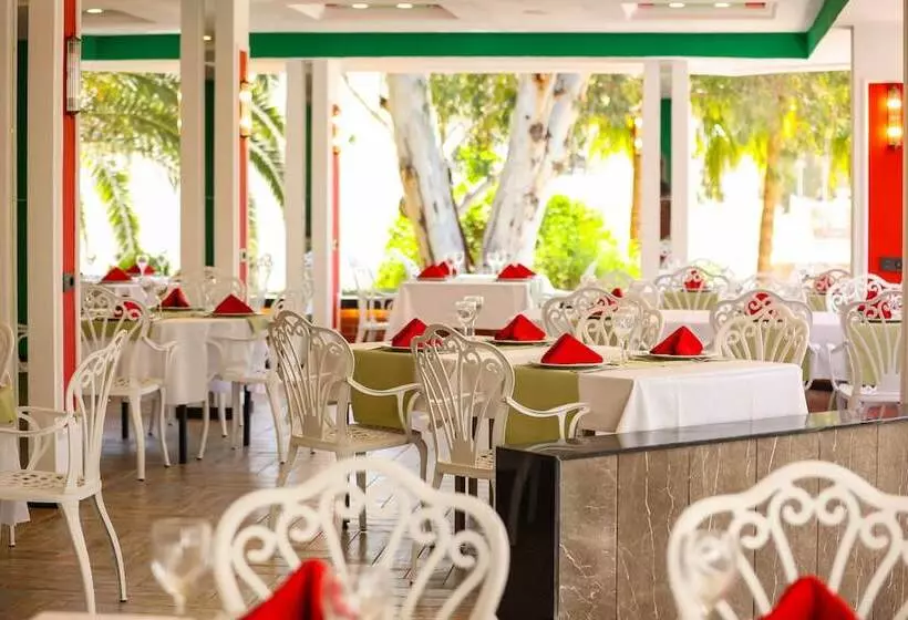 Green Bay Resort & Spa