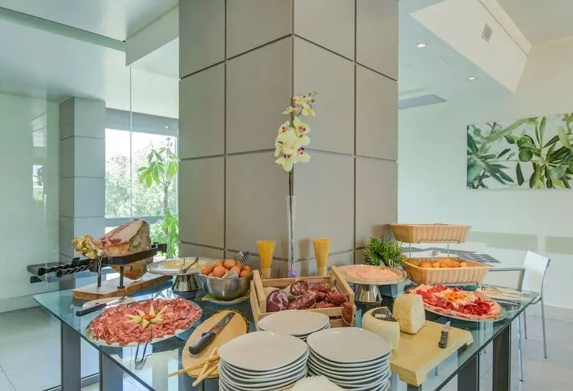 Hotel Ardeatina Park