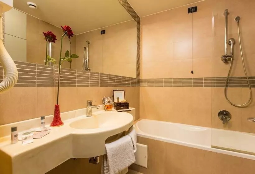 Hotel Ardeatina Park