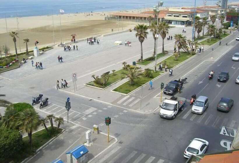 هتل Bella Riviera Lungomare