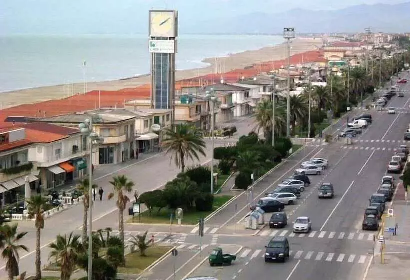 هتل Bella Riviera Lungomare