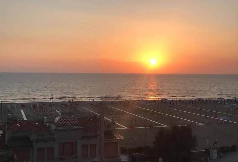 هتل Bella Riviera Lungomare