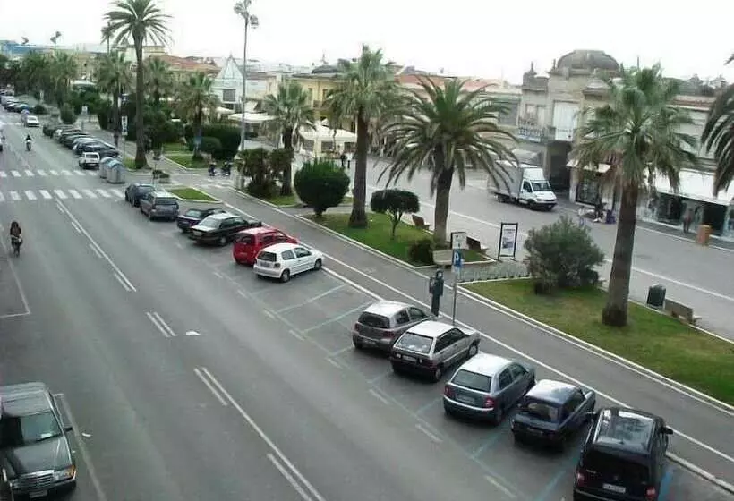 هتل Bella Riviera Lungomare