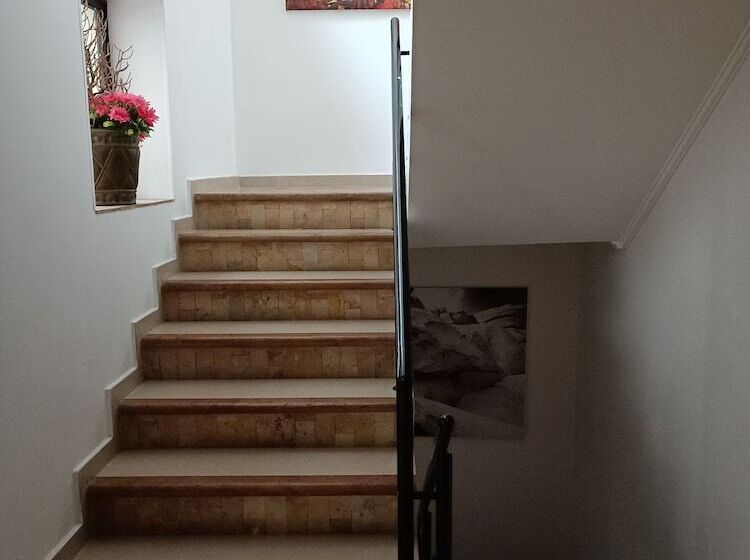 בית מלון כפרי Boutique Confort Suites