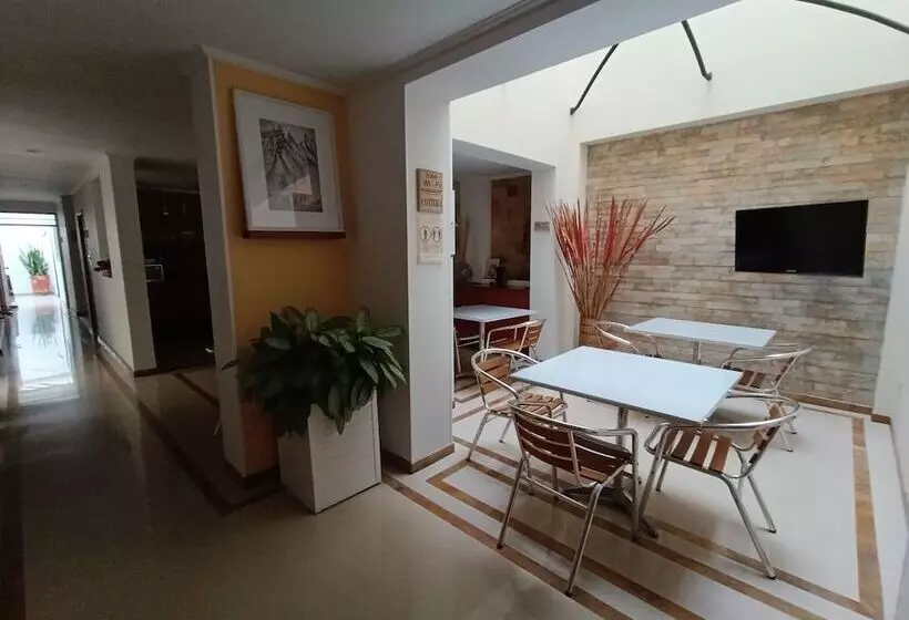 호텔 Boutique Confort Suites