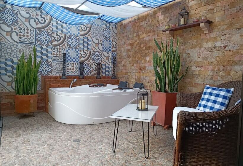 בית מלון כפרי Boutique Confort Suites