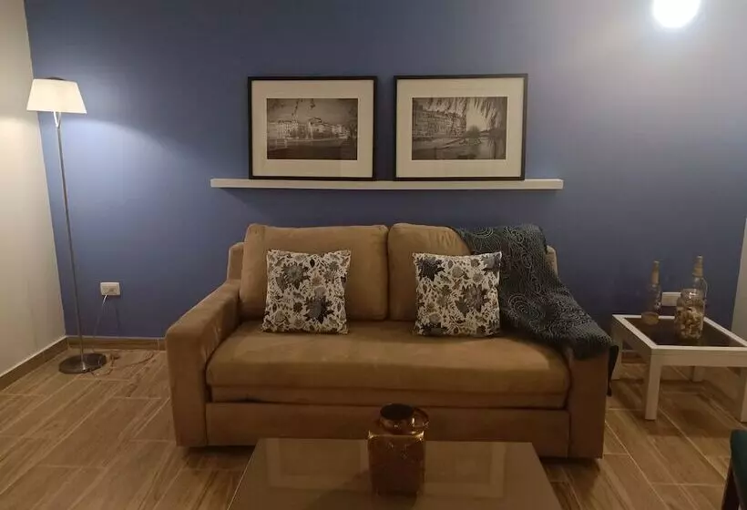 호텔 Boutique Confort Suites