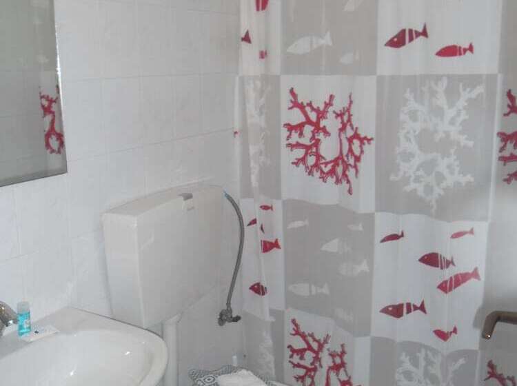 Отель Captains Rock