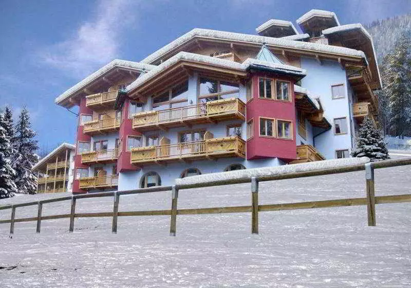 Отель Cristal Palace