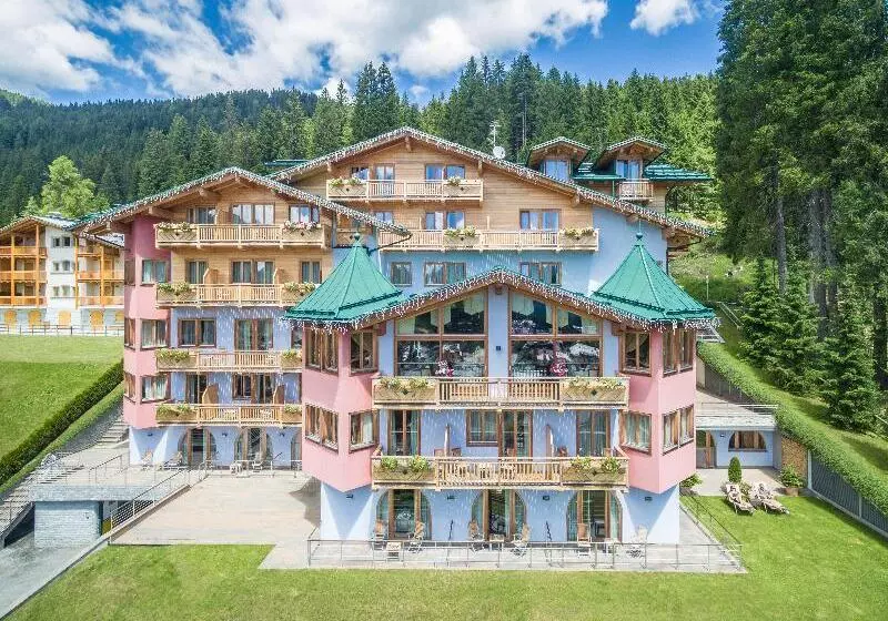 Отель Cristal Palace