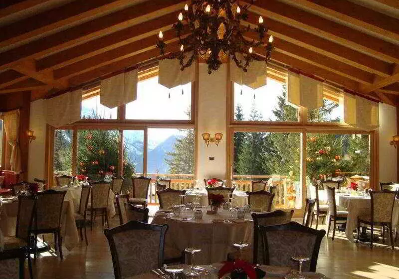 Отель Cristal Palace