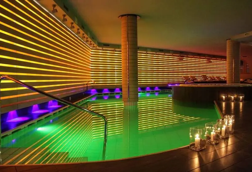 ホテル Cristal Palace