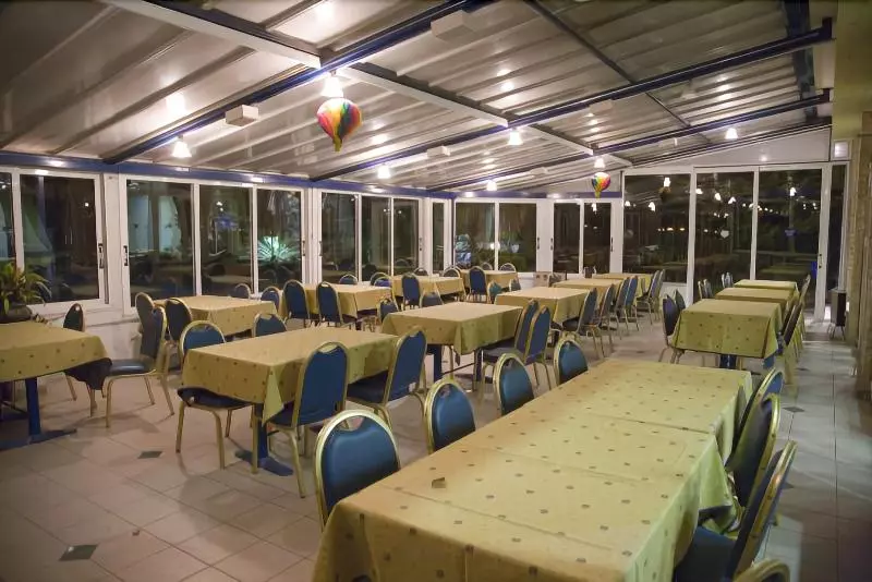 ホテル Kiani Akti