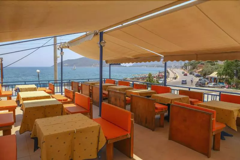 ホテル Kiani Akti