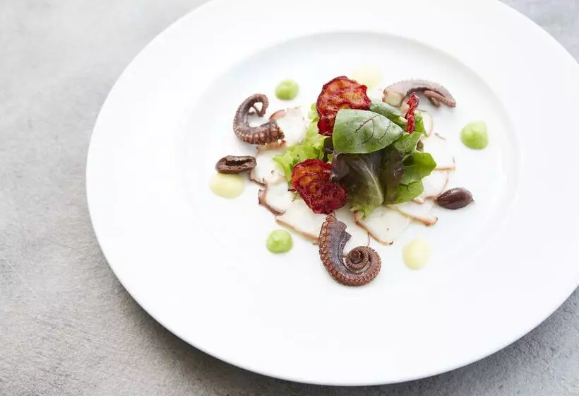 Hotel Pelekas Monastery