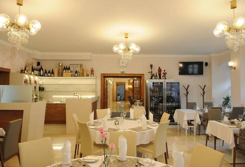 فندق Prince De Ligne