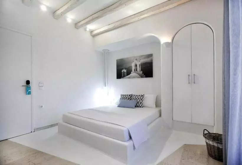 هتل Privee Santorini