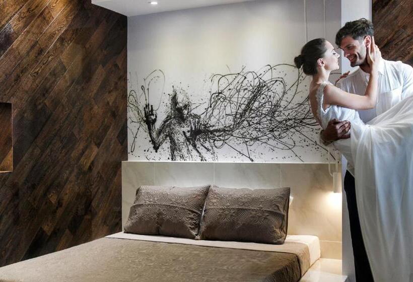 Hotel Privee Santorini