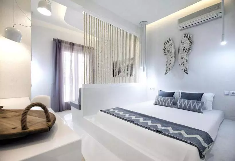 هتل Privee Santorini