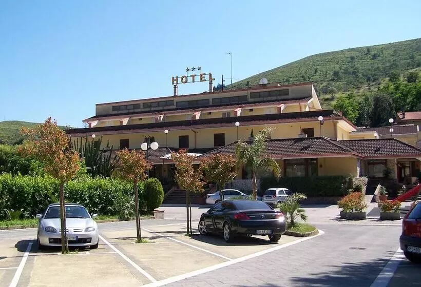 هتل Ristorante Belvedere