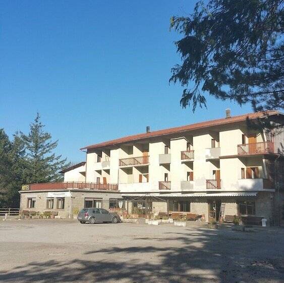 호텔 Ristorante Miramonti