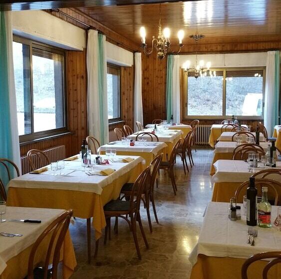 호텔 Ristorante Miramonti