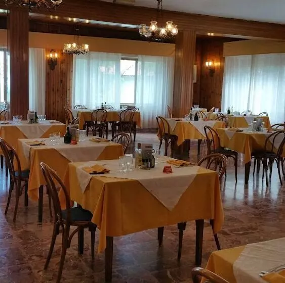 Отель Ristorante Miramonti