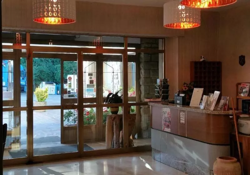 Отель Ristorante Miramonti