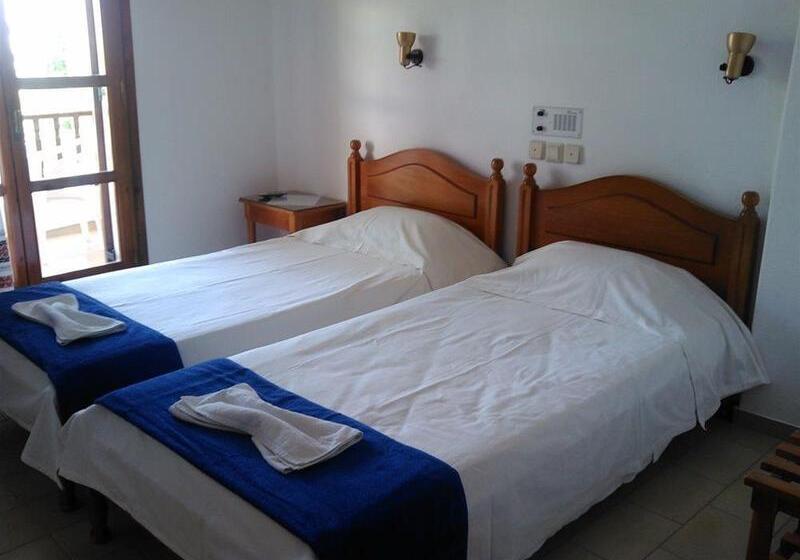 Отель Santa Elena