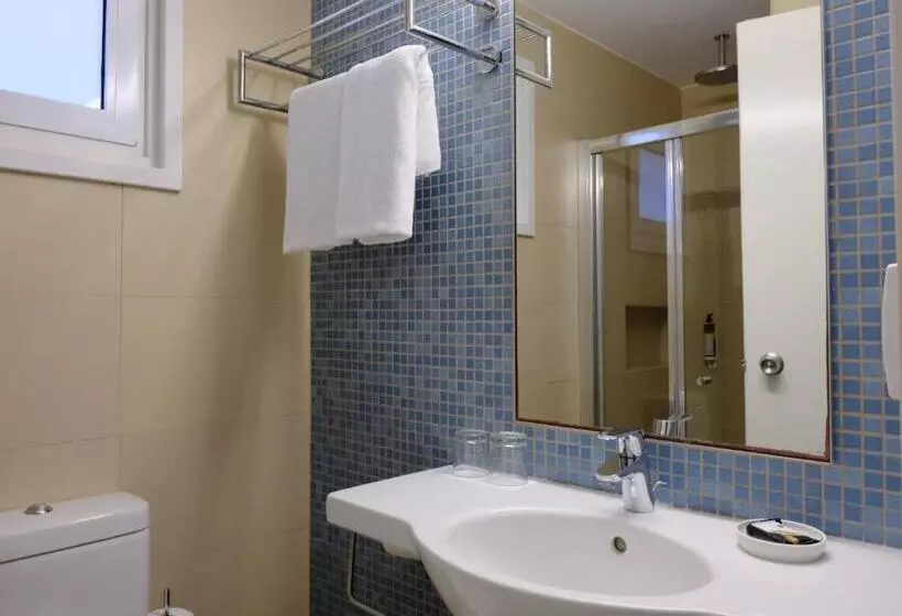 호텔 Sunrise Gardens Apart