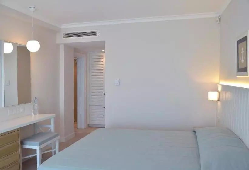 호텔 Sunrise Gardens Apart