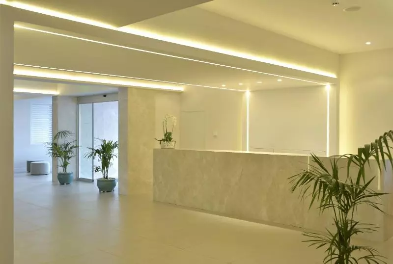 호텔 Sunrise Gardens Apart