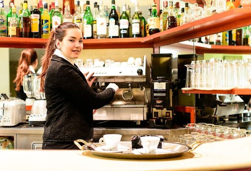 فندق Villa Adriana