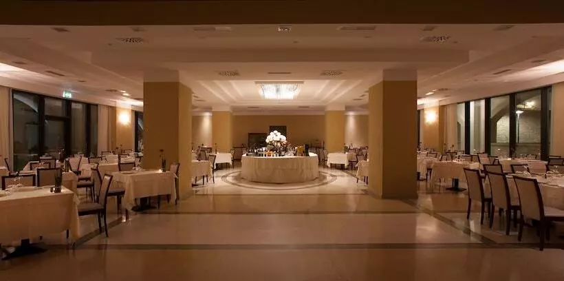 호텔 Vittoria Resort Pool & Spa