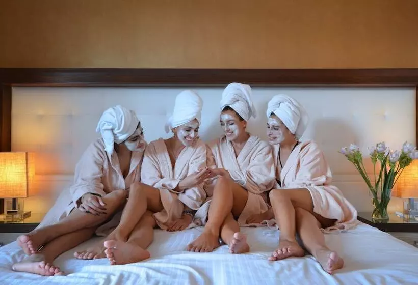 호텔 Vittoria Resort Pool & Spa