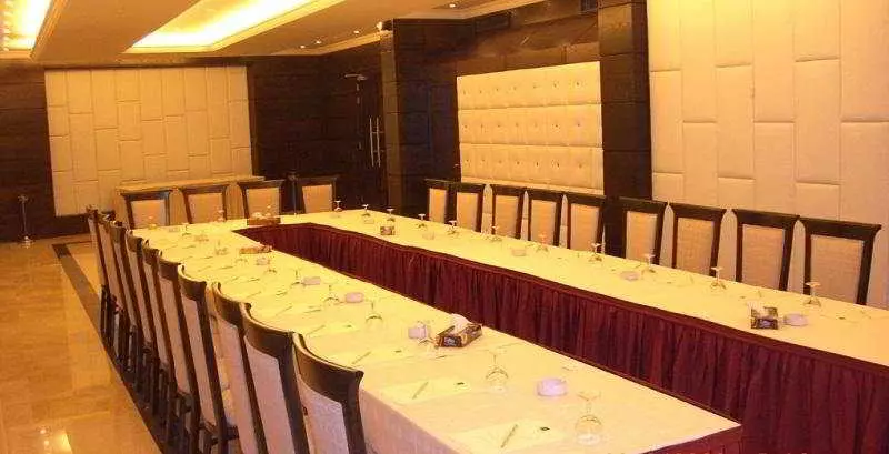 Sun Hills Suites Hotel