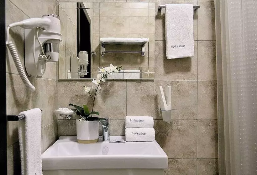 Hotelli Lux Promo Park & House