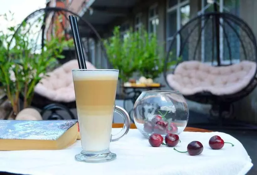 Hotelli Lux Promo Park & House