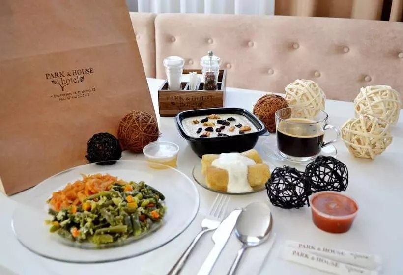 Hotelli Lux Promo Park & House