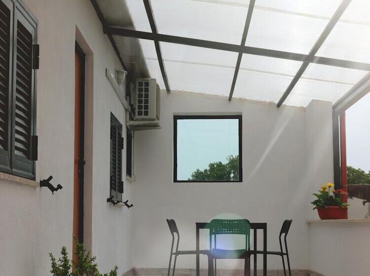 بنسيون Gh Orchidea