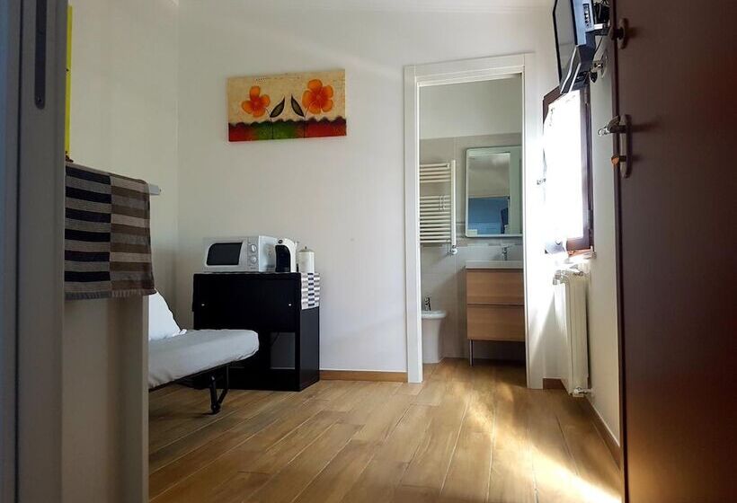 بنسيون Gh Orchidea