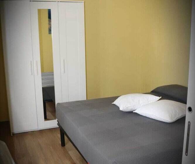 بنسيون Gh Orchidea