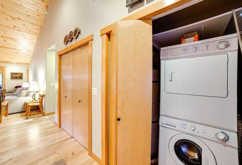 65gs   Hot Tub   Wi Fi   Pets Ok   Bbq   Sleeps 10