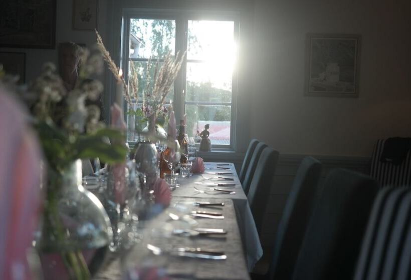 צימר Chinova Mötesgård