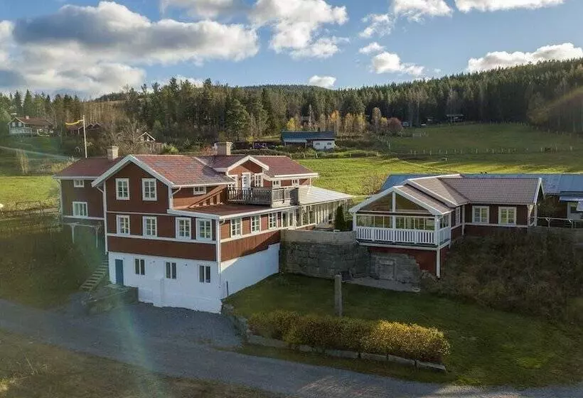 ベッドアンドブレックファースト Chinova Mötesgård