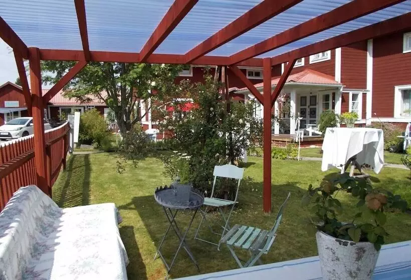 ベッドアンドブレックファースト Chinova Mötesgård